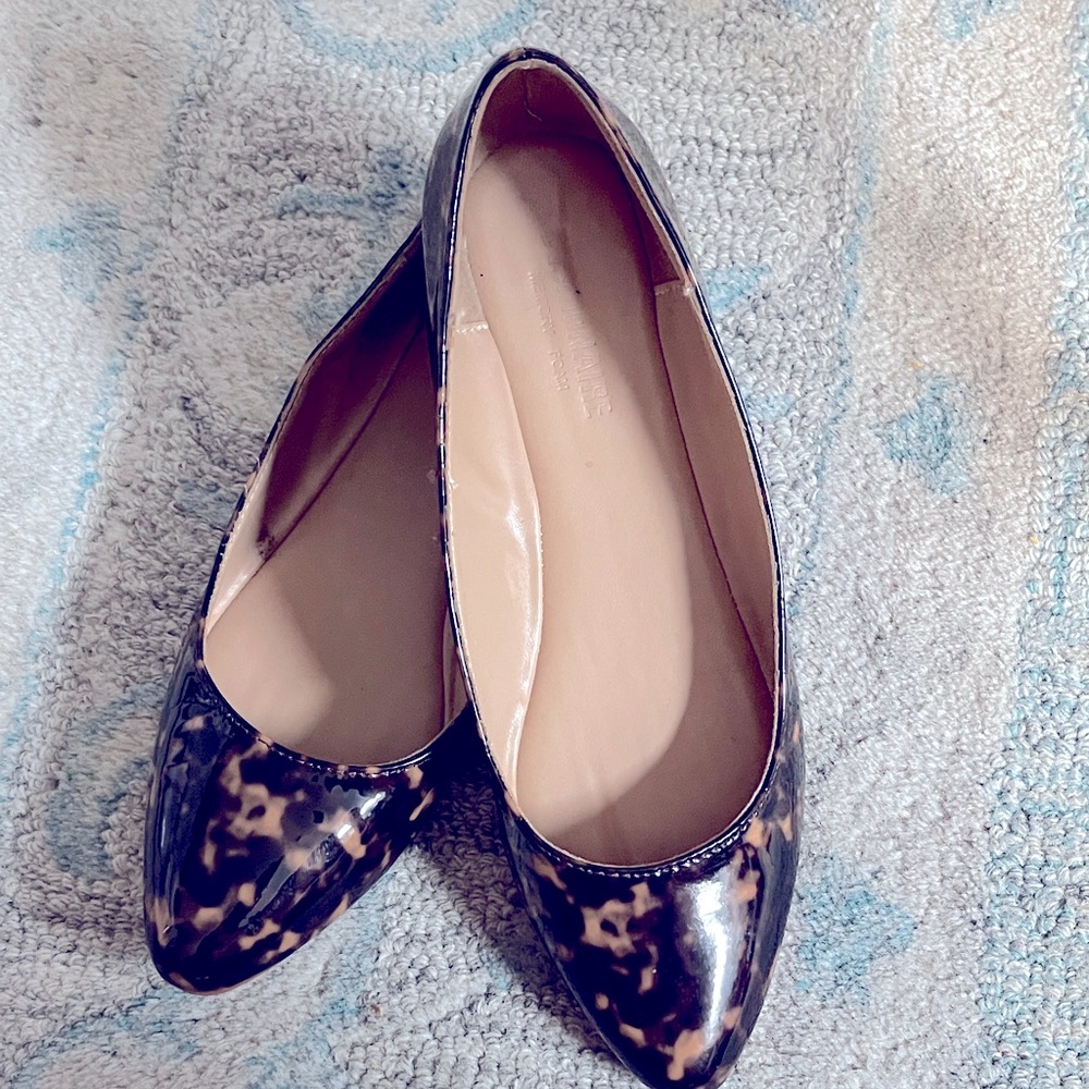 Stylish Leopard Print Women's Flats Patent Leather 8.5M Excellent Worn Twice